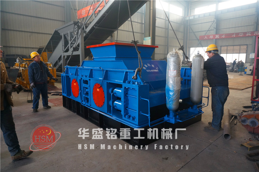 2PGC1080石油焦破碎機(jī)發(fā)往湖北襄陽(yáng)