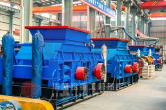 破碎河卵石、鵝卵石、青石選擇哪種機(jī)器好呢