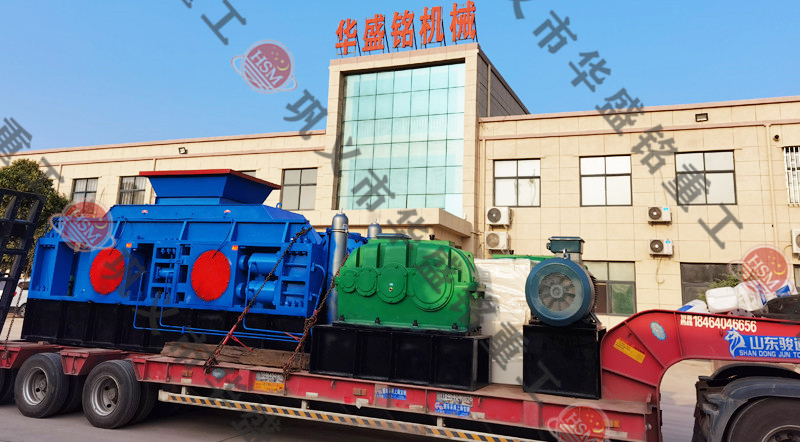 花崗巖制砂機(jī)發(fā)貨現(xiàn)場(chǎng)