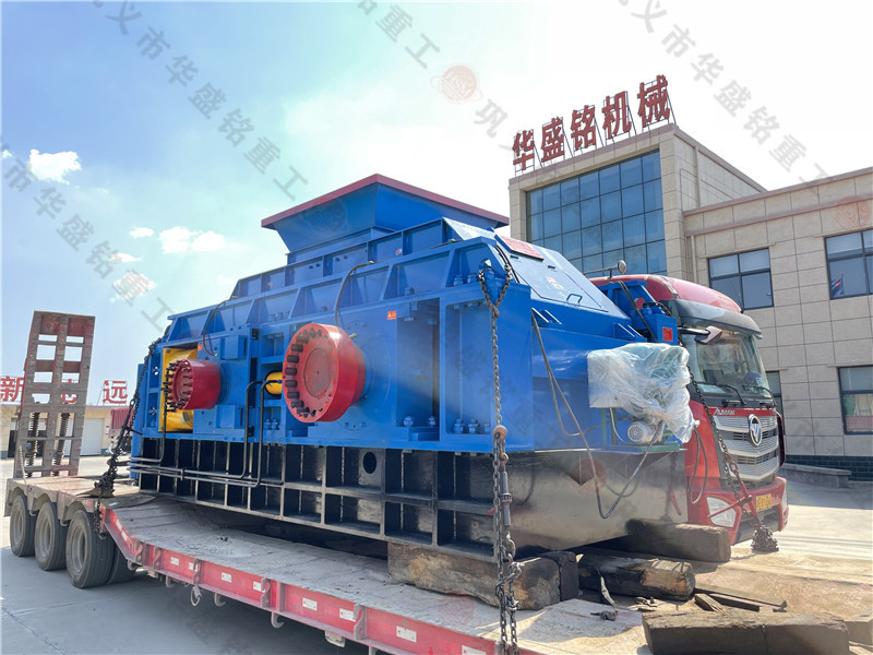 2PGY2000x1200大型全自動液壓對輥制砂機(jī)發(fā)往鉬都--洛陽欒川