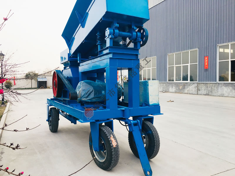 膨潤土移動(dòng)對(duì)輥破碎機(jī)效果如何